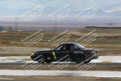 media/Nov-16-2025-CalClub SCCA (Sun) [[2975c16dfc]]/Group 4/Turn 1/